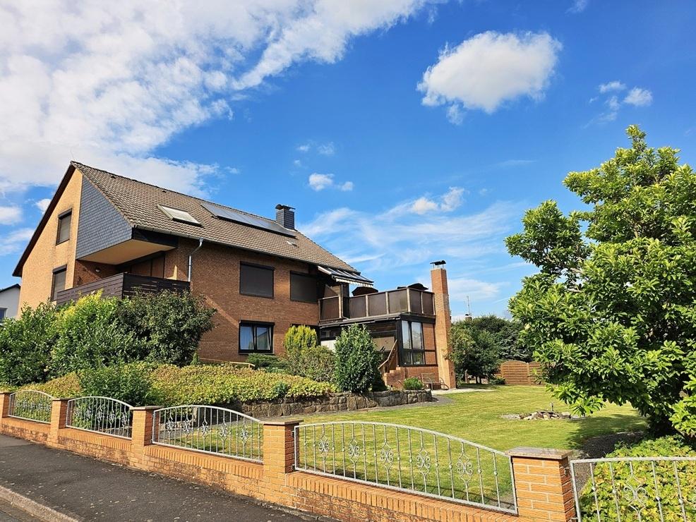 Thumbnail-TOP-Zweifamilienhaus in Hedemünden mit Garten, Garagen und Dachterrasse