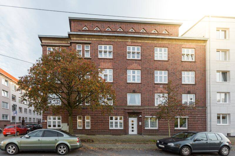 Thumbnail-Günstige 3-Zimmer-Wohnung in Bremerhaven-Lehe mit neuen Fenstern
