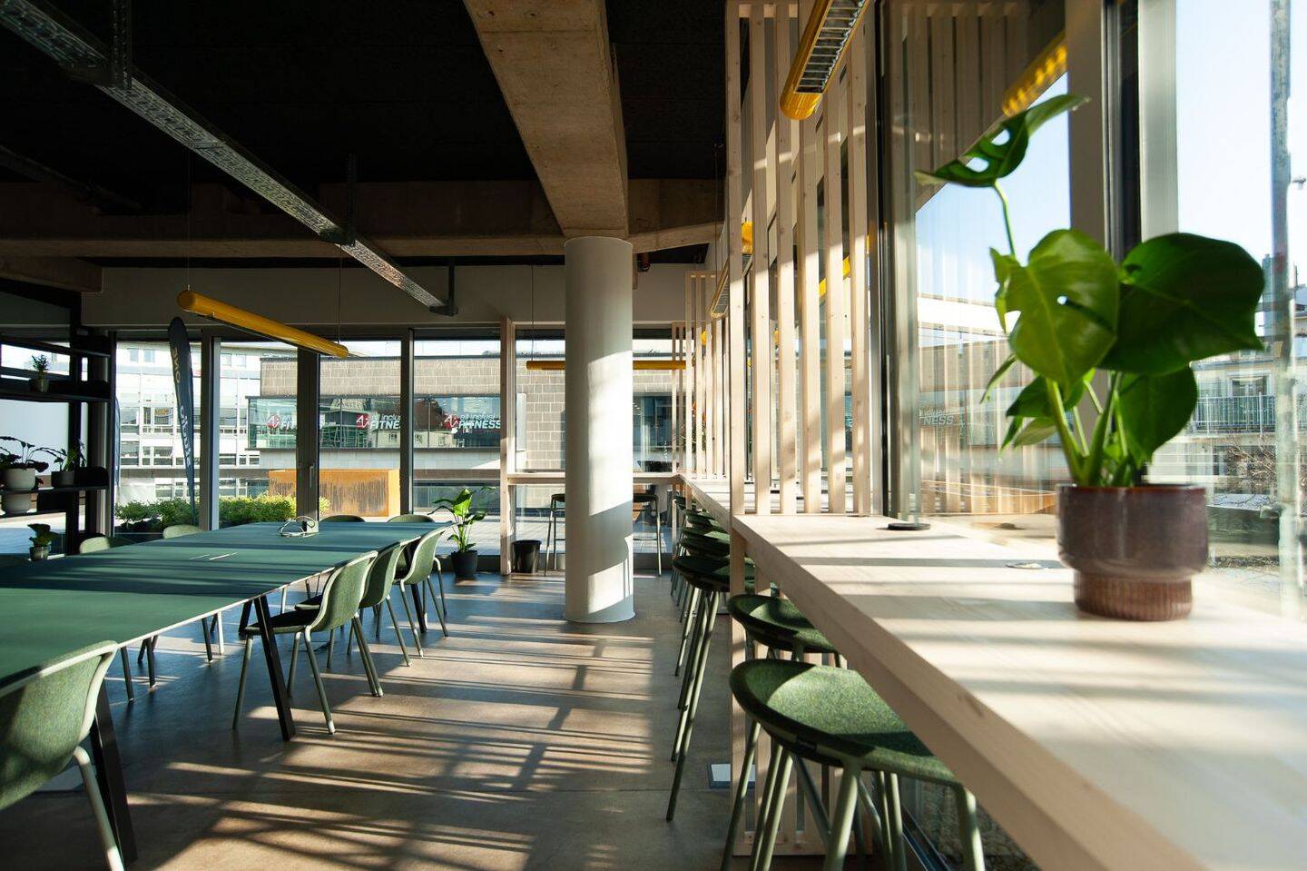Thumbnail-Vierer Büro mit Balkon - flexibel, möbliert, 247 Studio One