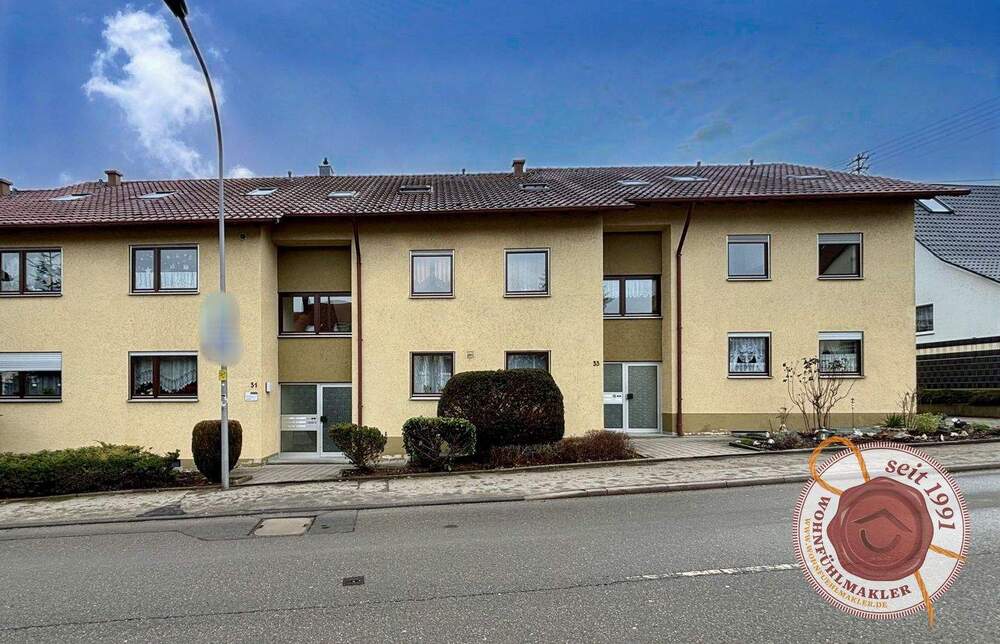 Thumbnail-Charmante 2-Zimmer-Dachgeschosswohnung in begehrter, zentrumsnaher Lage von Balingen!