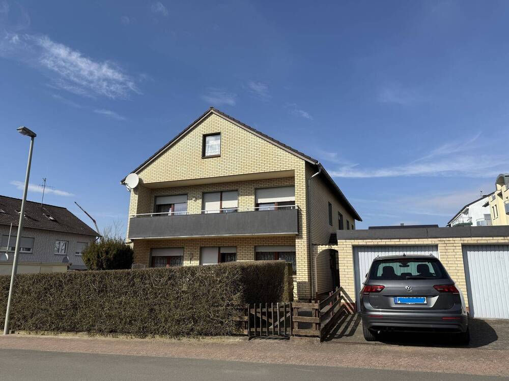 Thumbnail-2-3 FH mit 3 Garagen in Brakel !!!