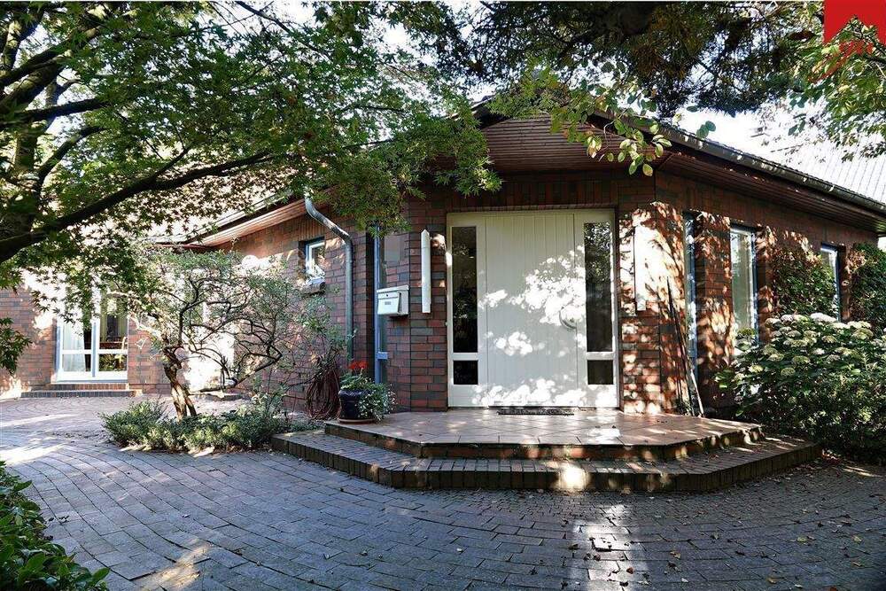 Thumbnail-Wohnen auf einer Ebene! Zentraler Bungalow im Grünen - mitten in der City von Wittmund!