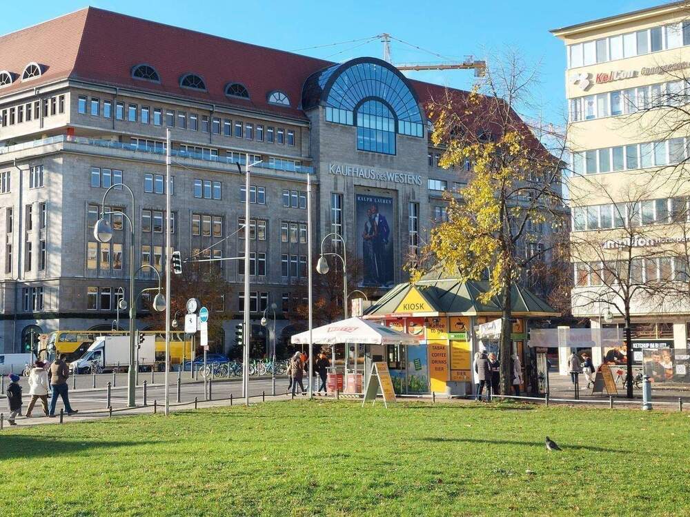 Thumbnail-Direkt am Wittenbergplatz und KaDeWe, Ihre Praxis in Tauentzienstraße in Berlin