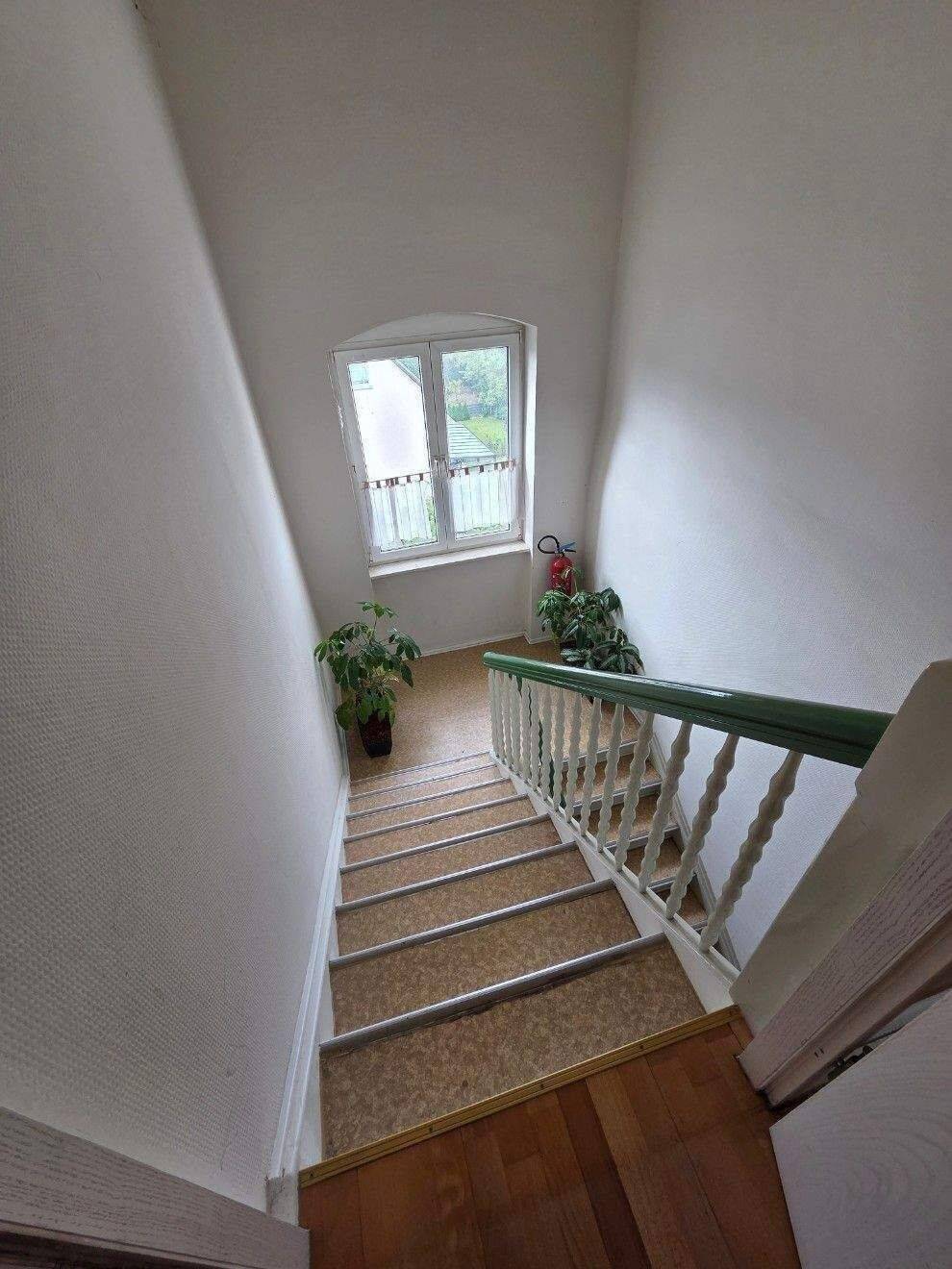 Thumbnail-**Gelegenheit! Schöne große Wohnung mit Balkon, Einbauküche und Dachterrasse, KAUFEN statt mieten!!***