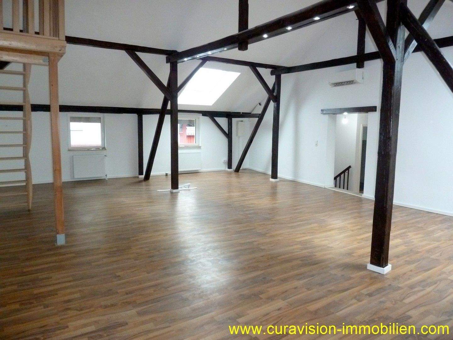 Thumbnail-Perfektes Zusammenspiel – Wohnen und Arbeiten unter einem Dach