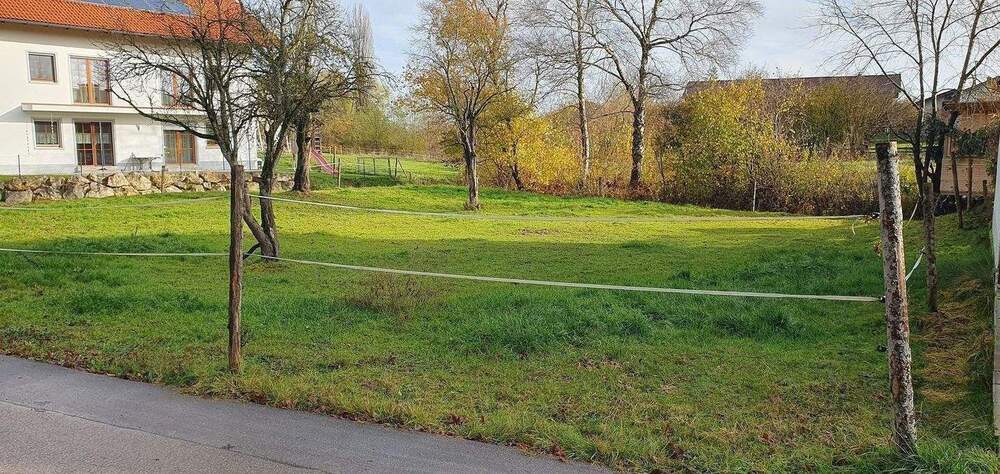 Thumbnail-Baugrundstück 333 m² für eine DHH max. 8,0 x 11,00 E+1+D in Hintsberg-Steinhöring zu verkaufen!