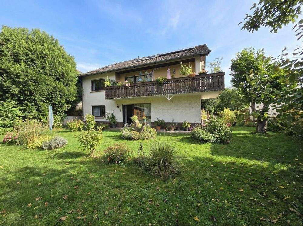 Thumbnail-Zweifamilienhaus - geteilt in 2 ETW - in ansprechender Lage von Bad Emstal