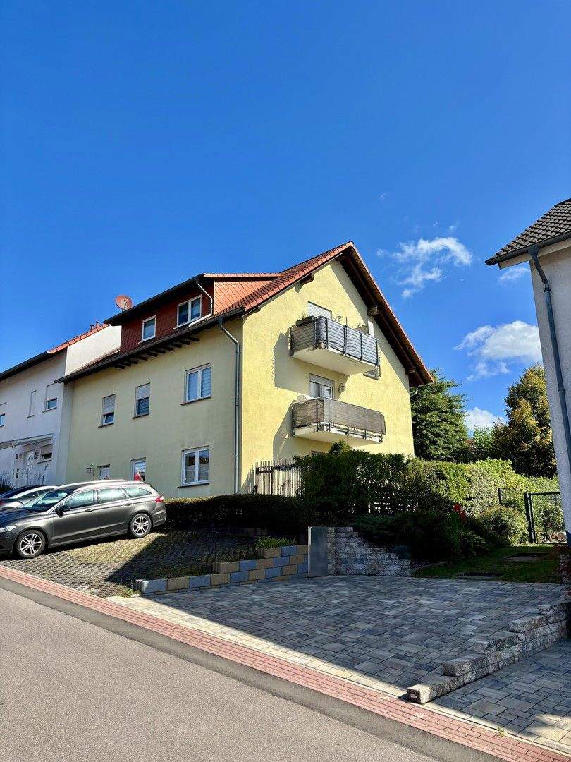 Thumbnail-Gepflegtes Mehrfamilienhaus (3 WE) in Merzig - Brotdorf