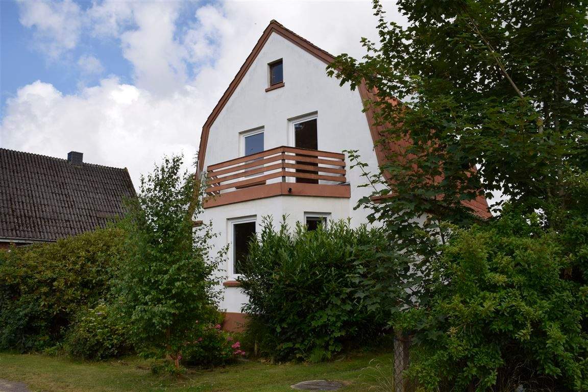 Thumbnail-Neuhaus-Oste! Umfangreich modernsiertes Wohnhaus mit großem Grundstück!