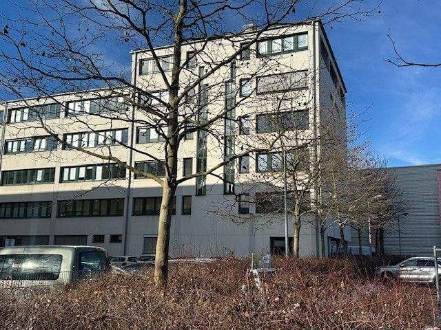 Thumbnail-Attraktive Gewerbefläche im Erdgeschoss eines Bürokomplexes