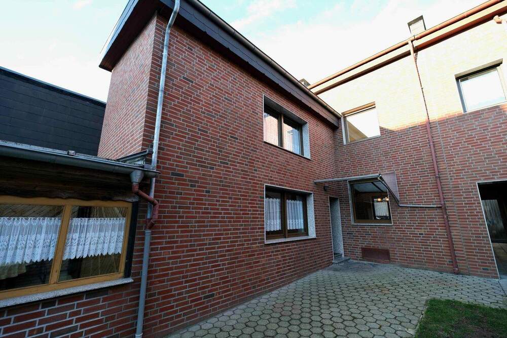 Thumbnail-Außergewöhnliche Flächenvielfalt auf mehreren Ebenen - ideal für Familien oder Mehrgenerationenwohnen.