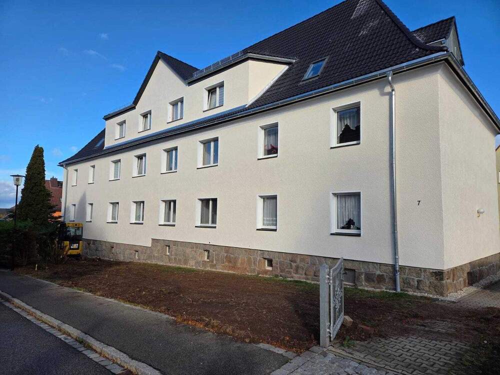 Thumbnail-Erstbezug nach Sanierung: 2-Raumwhg. mit mgl. Gartenanteil in ruhiger Lage in Reinsdorf!