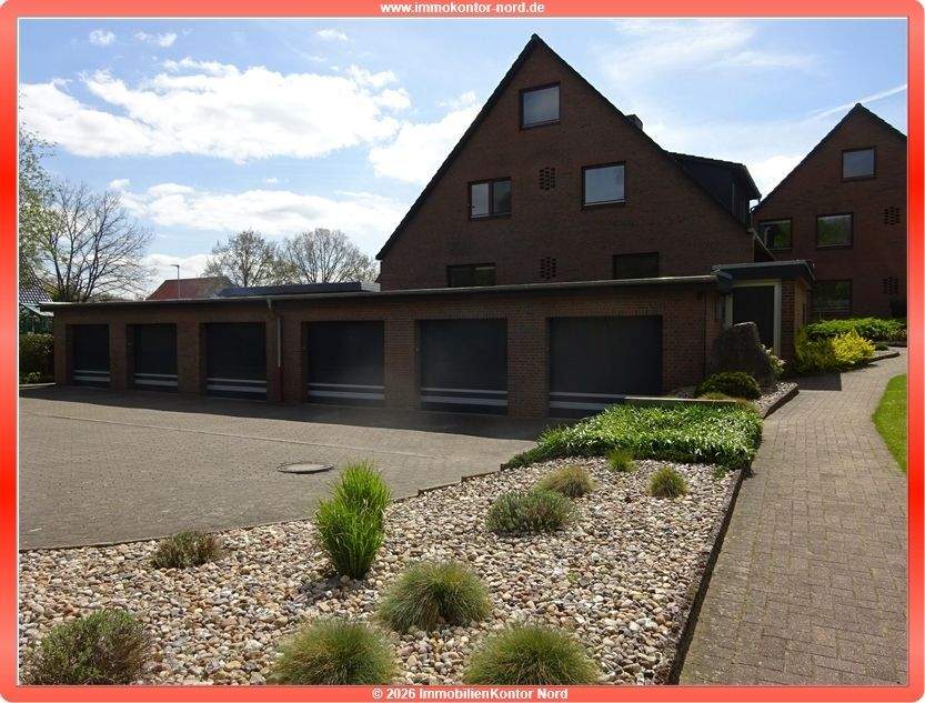 Thumbnail-Zwei gepflegte, individuelle Häuser mit 12 WE + Garagen + Stellplätze, voll vermietet