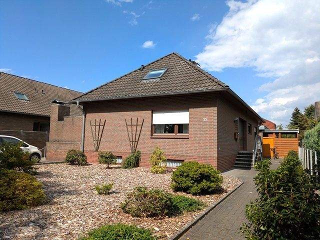 Thumbnail-2 ZKBBalkon-Wohnung im 2 Fam.-Wohnhaus !