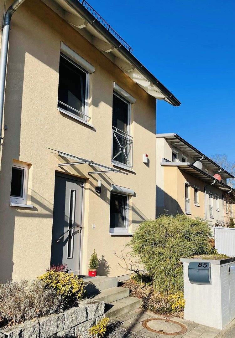 Thumbnail-Attraktives Reihenendhaus mit Blick ins Grüne - Ihr neues Zuhause in NürnbergHerpersdorf -