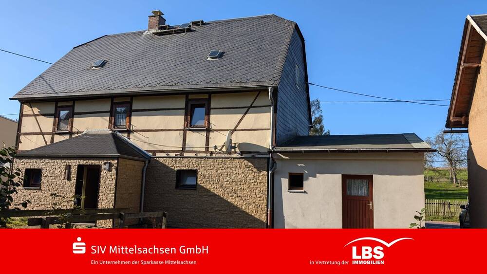 Thumbnail-Einfamilienhaus mit großem Grundstück