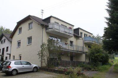 Thumbnail-Helle Wohnung mit 3 Zimmern, Küche inkl. Einbauküche, Bad und Balkon in Spessart