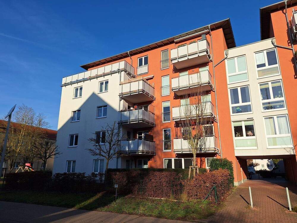 Thumbnail-3-Zimmer-Wohnung mit Süd-Balkon und Stellplatz in Greifswald