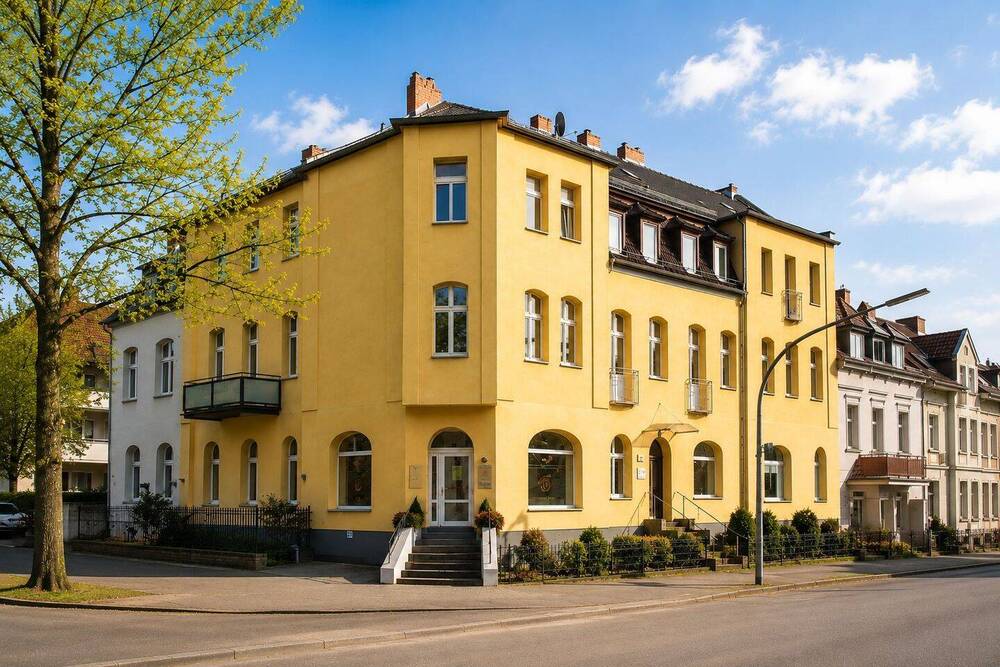 Thumbnail-Wohn- und Geschäftshaus in Berlin-Hermsdorf mit stabilen Erträgen und Entwicklungspotenzial