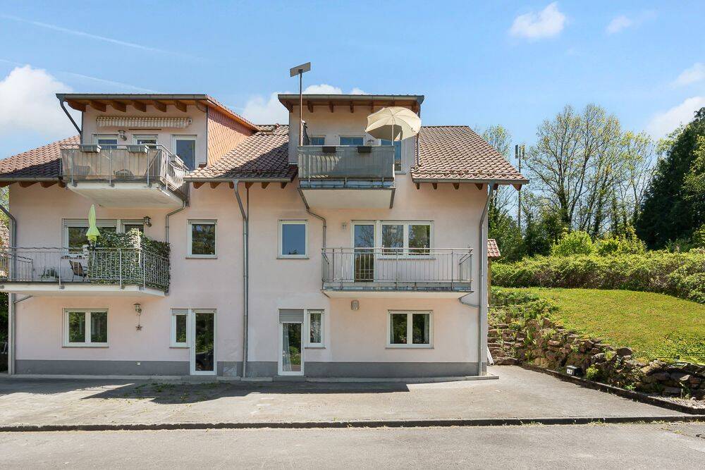 Thumbnail-Solides, voll vermietetes 3-Parteienhaus mit Garten in Michelstadt