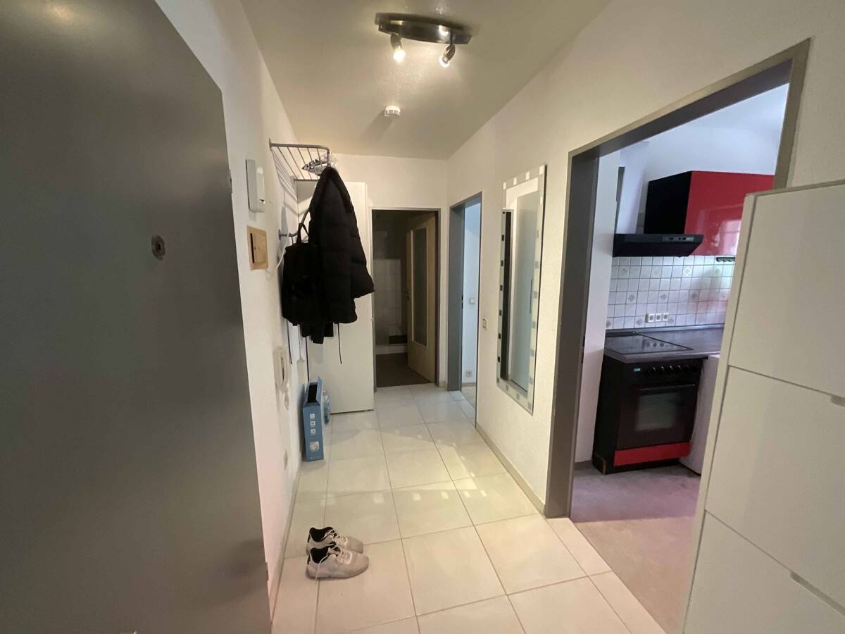 Flur_www.villingen.immobilien