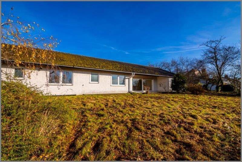 Thumbnail-Träume entwickeln! 215qm Bungalow mit großem Grundstückspaket!