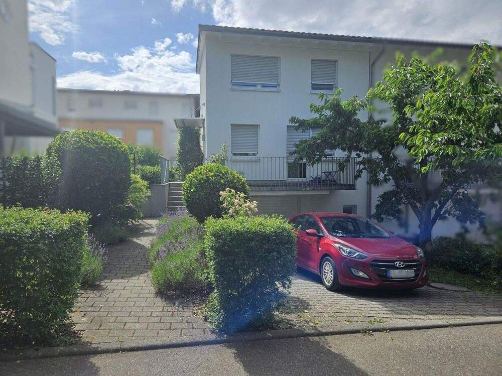 Thumbnail-Familien-Immobilie mit Top-Lage - 130m² Wohnen + 42m² Nutzfläche - 271m² Grundstück