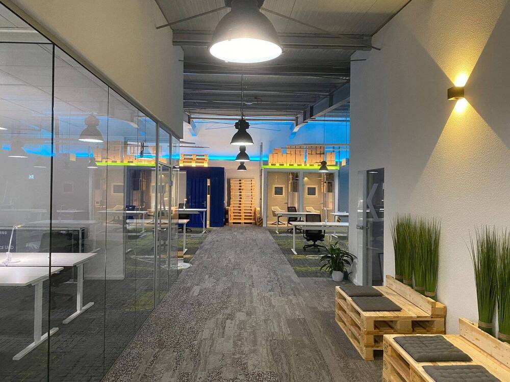 Thumbnail-Flex Desk in Wächtersbach: 4qm Arbeitsplatz, 247, sofort verfügbar
