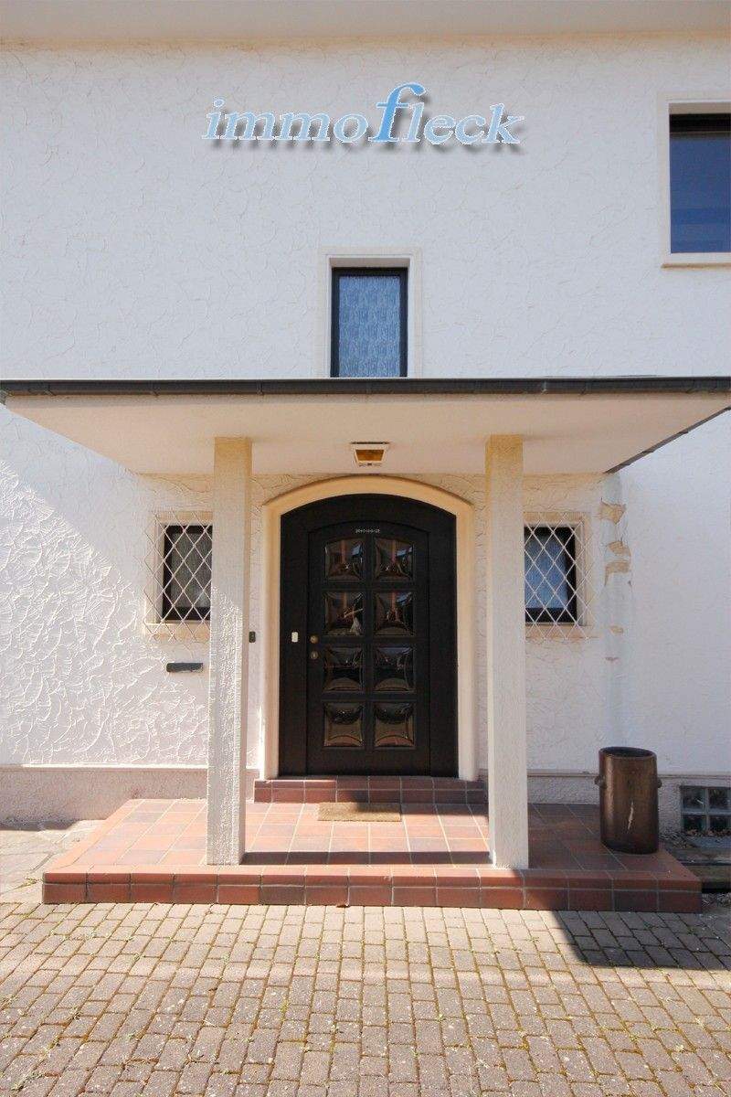 Thumbnail-Für die große Familie! Stilvolle Doppelhaushälfte auf 927 m² herrlichem Areal!!