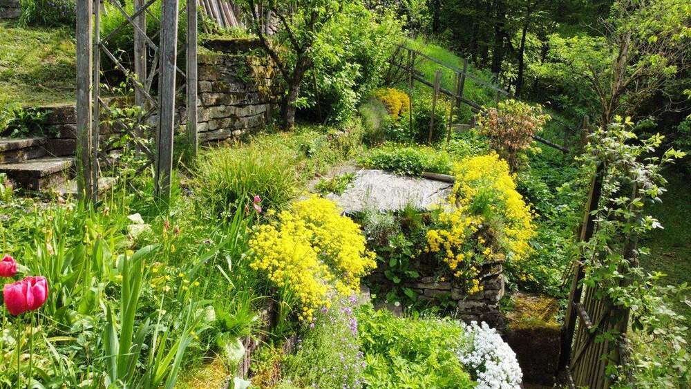 Thumbnail-Traumhaftes Gartengrundstück mit exzellenter Ausstattung in Remshalden-Grunbach