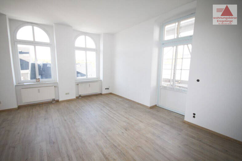 Thumbnail-Komplett sanierte 3-Raum-Wohnung mit großer Dachterrasse mitten im Zentrum von Annaberg-Buchholz!!