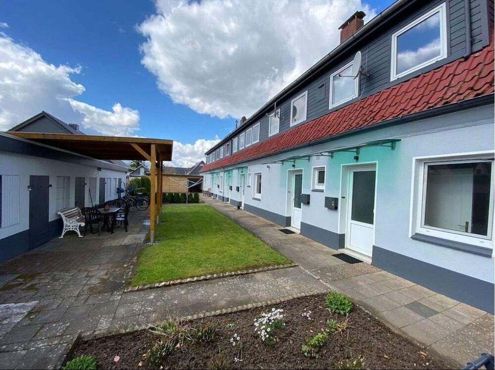 Thumbnail-Neuer Preis Von Privat Courtagefrei 7 Familienhaus im Reihenhausstil