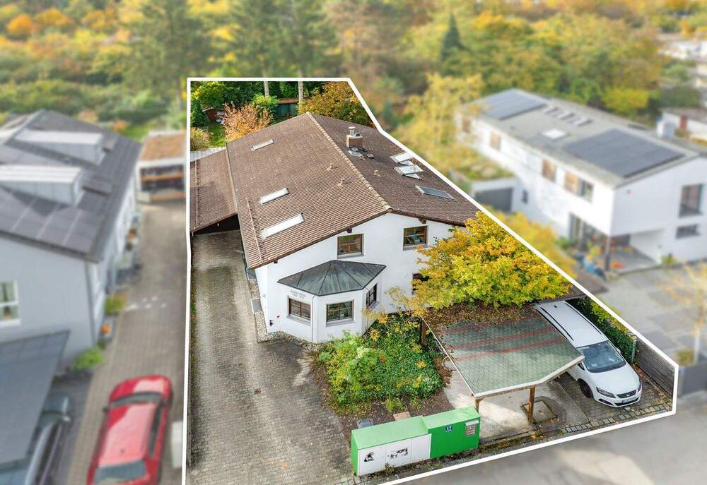 Freistehend und groß