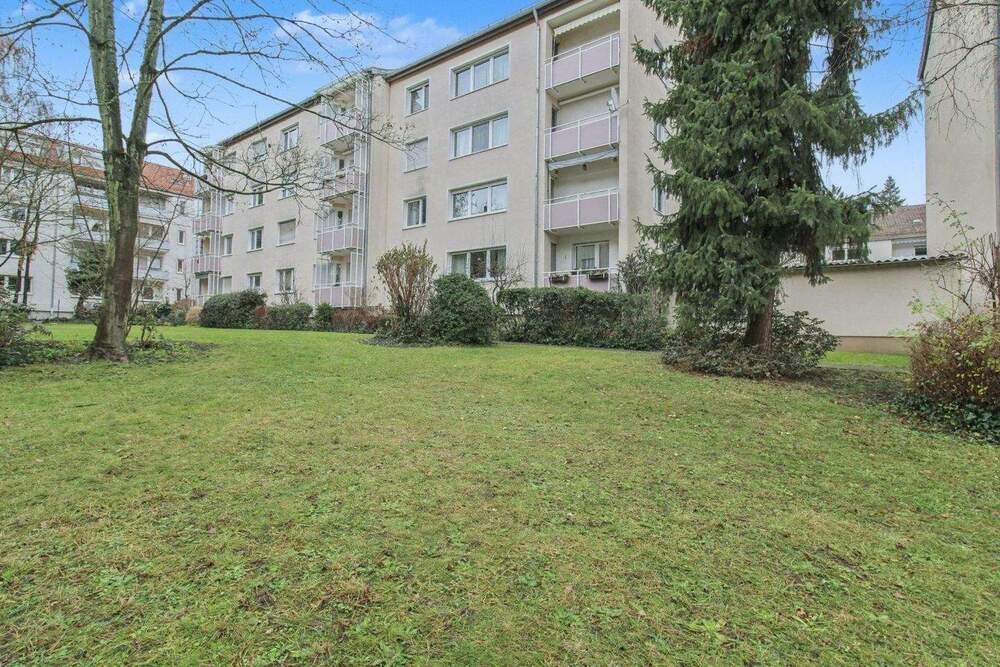 Thumbnail-4-Zimmer-Wohnung, Balkon - ruhige, zentrale Lage in grüner Umgebung mit top Verkehrsanbindung