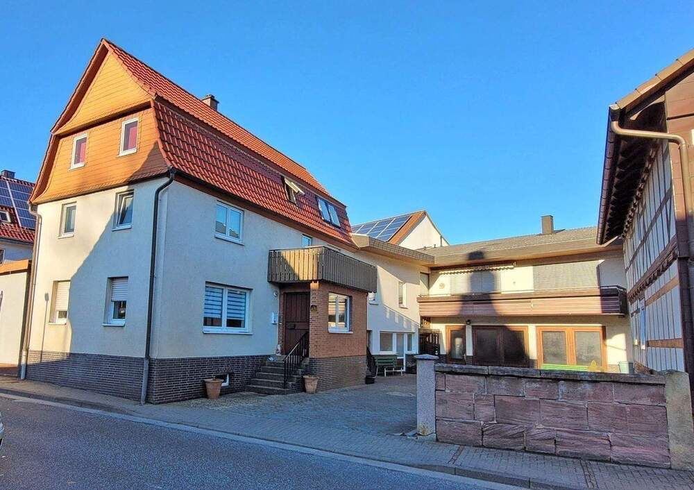 Thumbnail-EHEMALIGE SCHREINEREI, IDEAL FÜR HANDWERKER!!! Gebäudekomplex mit 2 Wohnungen und Garagen