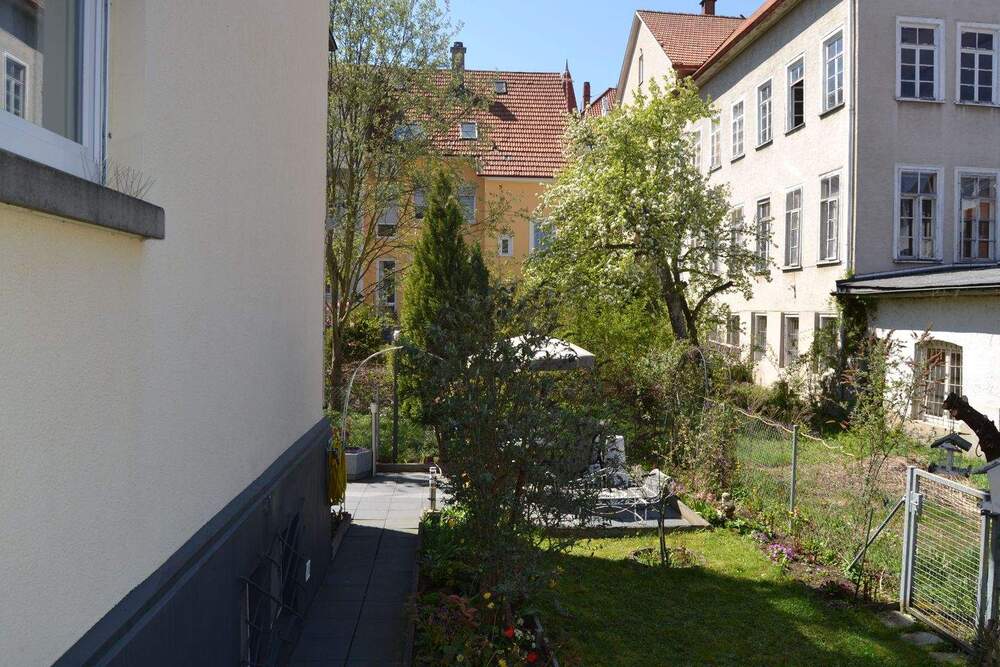 Thumbnail-Stilvolles freistehendes Einfamilienhaus mit hochwertiger Ausstattung und sonnigem Grundstück