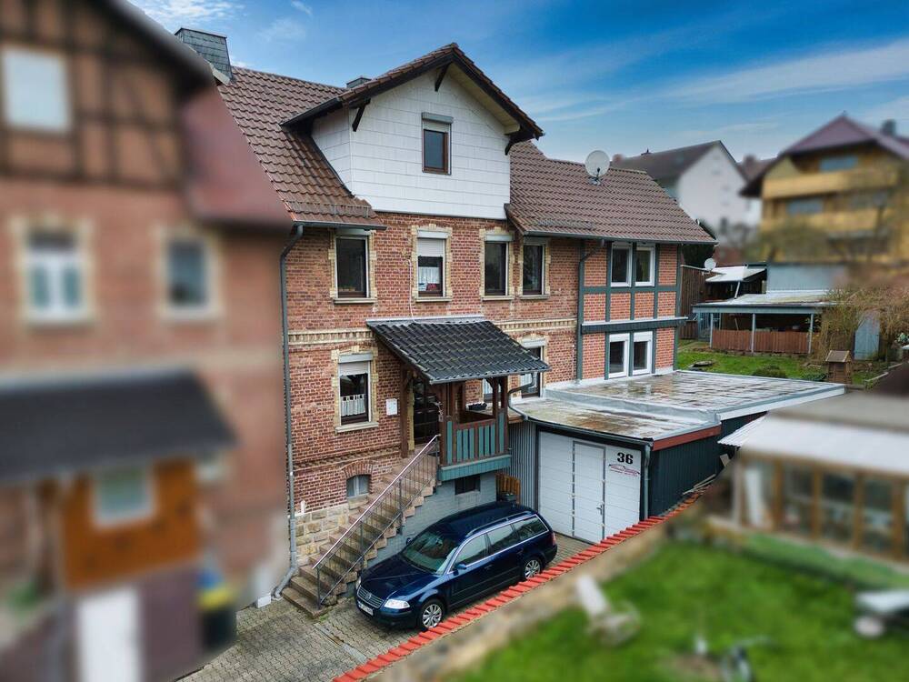 Thumbnail-Große Doppelhaushälfte in ruhiger Lage (Provisionsfrei)