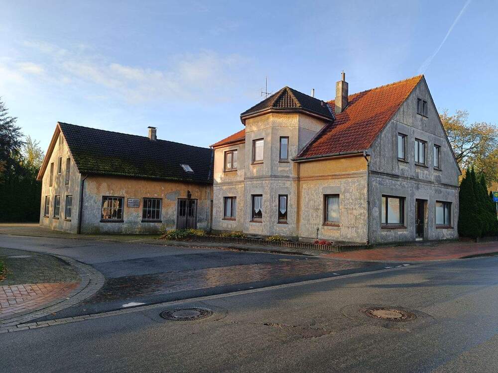 Thumbnail-Großzügiges Wohnhaus mit vielseitigen Nebengebäuden und großem Potenzial in Zetel