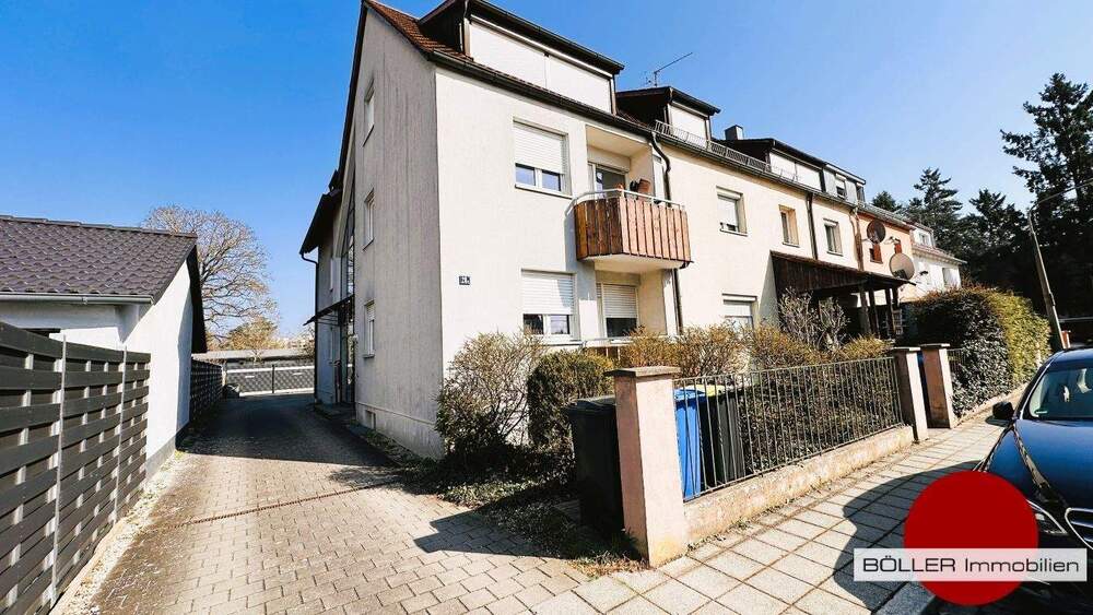 Thumbnail-Nürnberg Norden: solides Mehrfamilienhaus, 9 Einheiten, Stellplätze