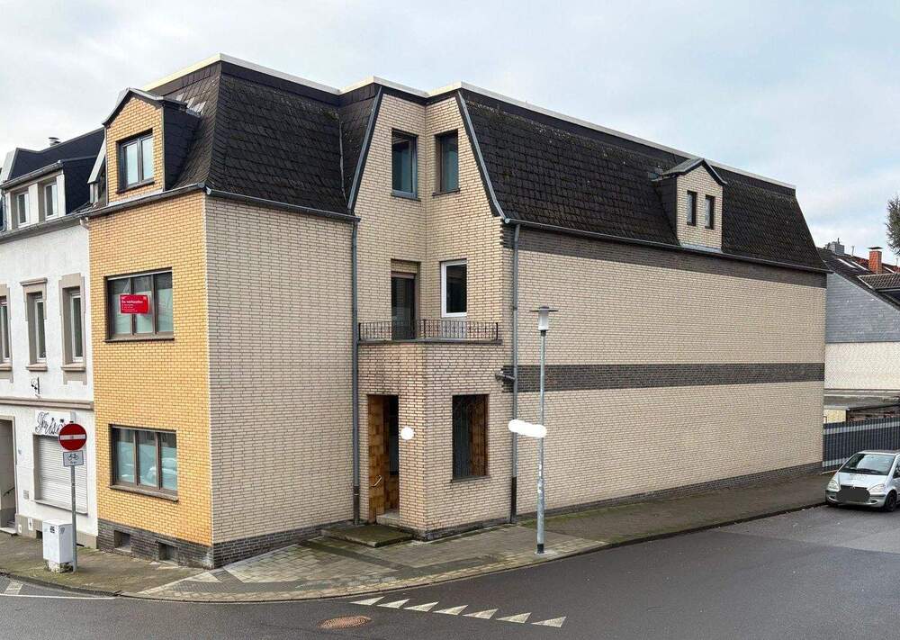 Thumbnail-Einfamilienhaus mit Entwicklungspotenzial