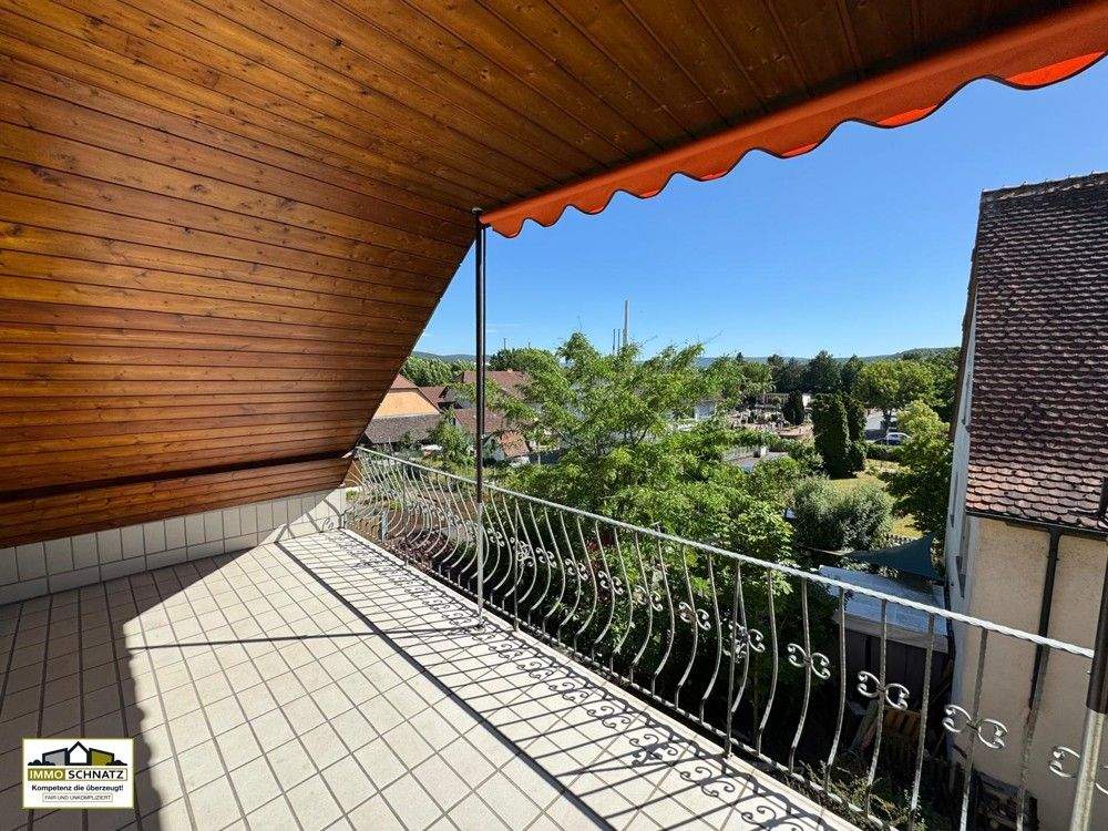 Thumbnail-Frisch renoviert & bezugsbereit: Charmante Wohnung mit Garage im Zentrum von Obernburg