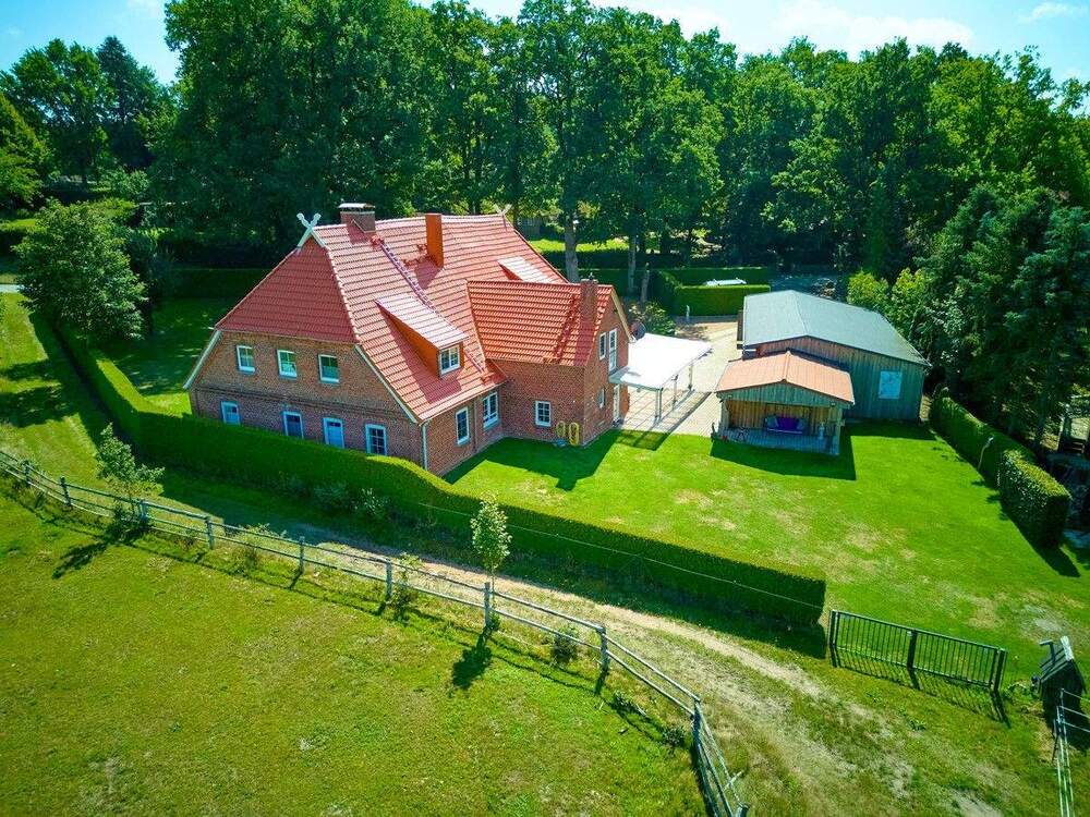 Thumbnail-Wohnen und Arbeiten auf besonderem Niveau im Herzen der Lüneburger Heide