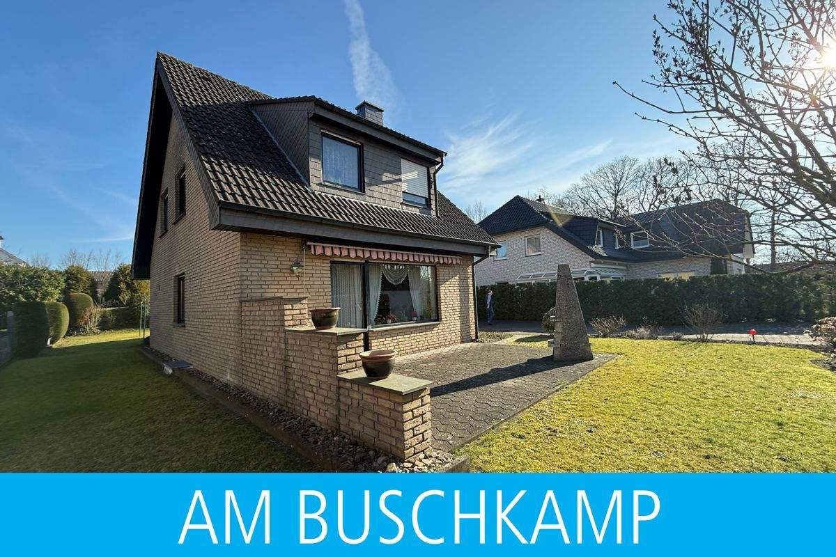 Thumbnail-Ein tolles Angebot! Freistehendes Einfamilienhaus mit Garage und übergroßem Carport