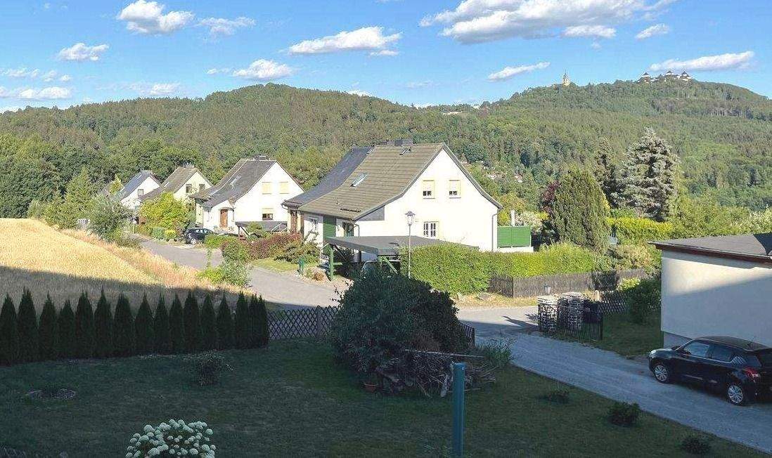 Thumbnail-Überragende Fernsicht am Fuße der Augustusburg – perfekt geschnittene 4 Zimmer Wohnung mit Balkon