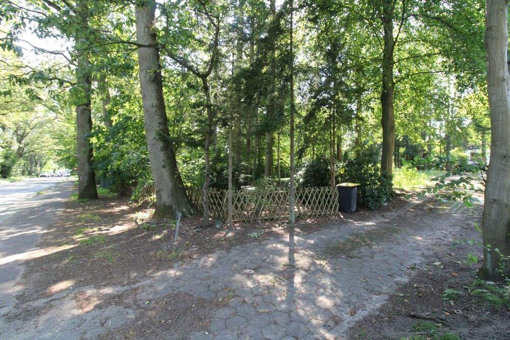 Thumbnail-Baugrundstück für Doppelhaus (DHH) oder Einfamilienhaus (EFH)