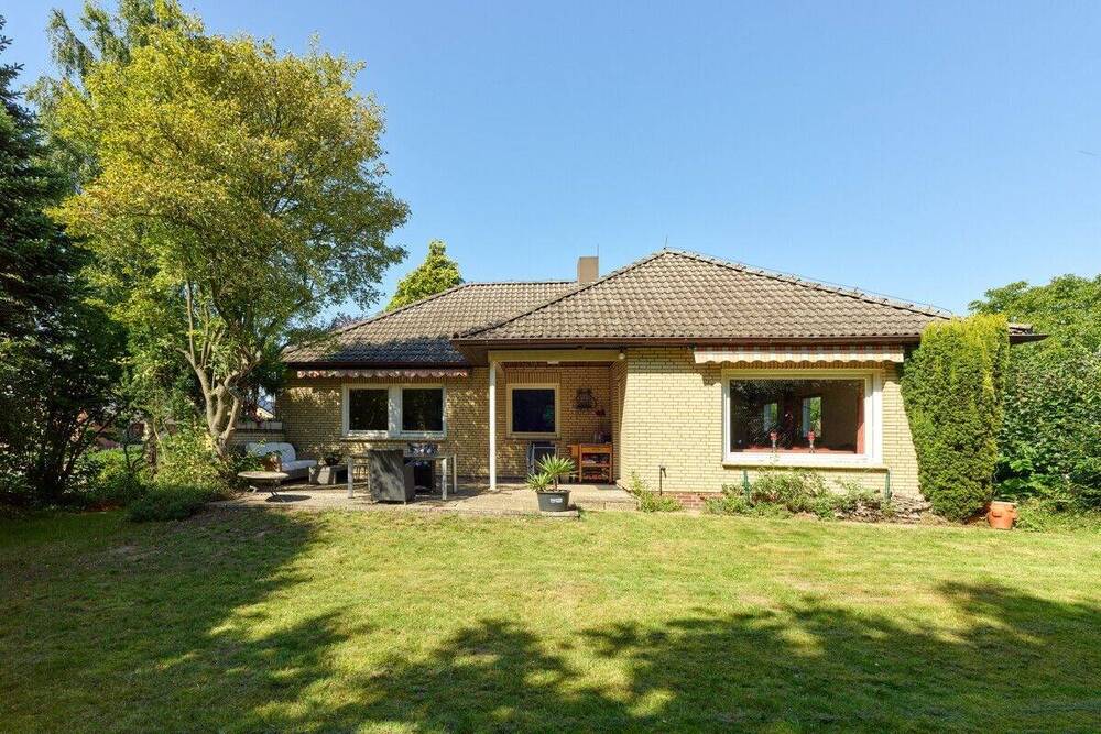 Thumbnail-Einfamilienhaus mit Vollkeller in schöner Lage von Hittfeld