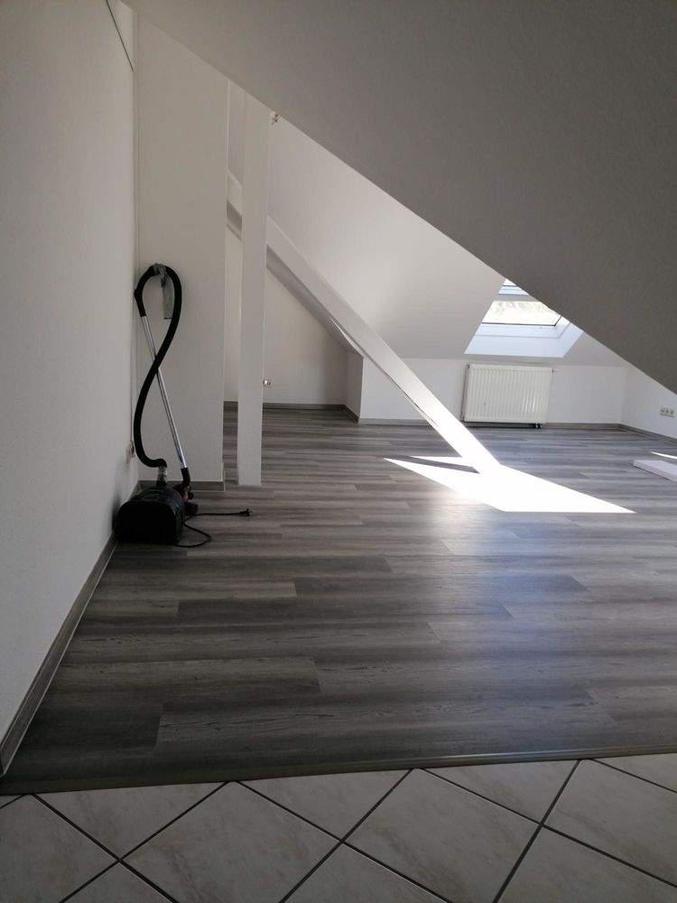 Thumbnail-Sonnige Dachgeschosswohnung - eine Perle für Kreativköpfe