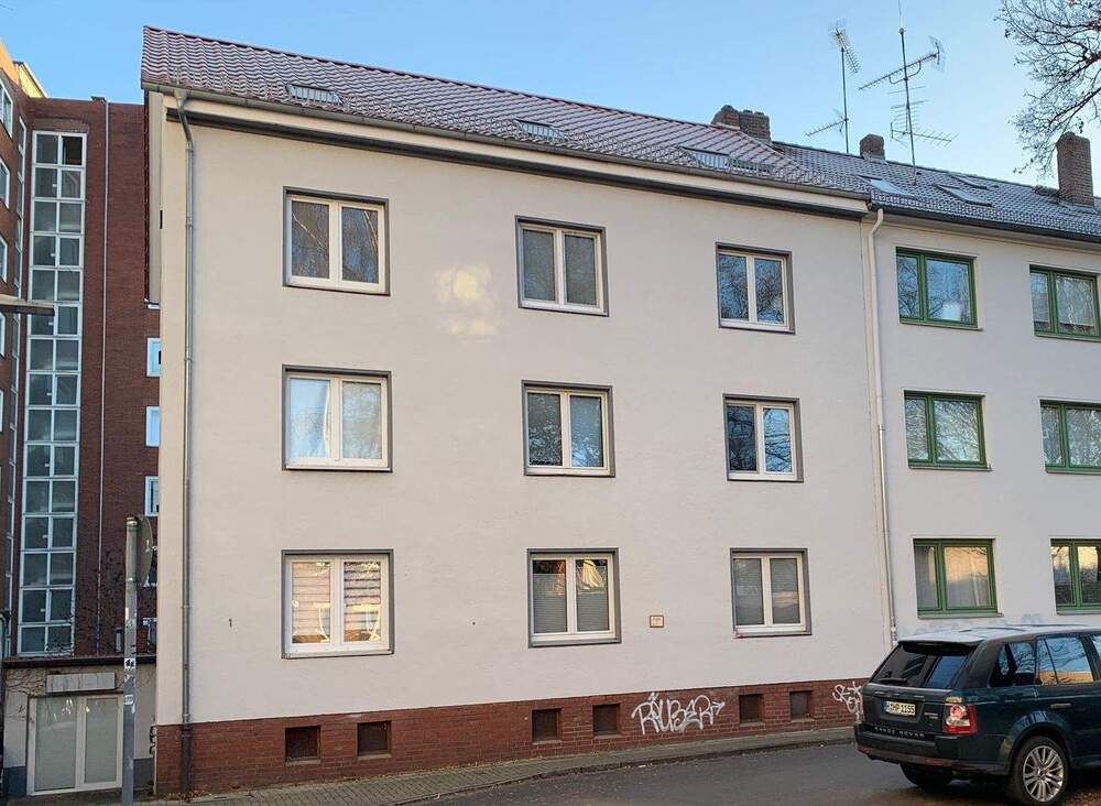 Thumbnail-HOTSPOT Jungen Wohnens & Arbeitens: Linden-Mitte, vermietetes 8 Familienhaus zzgl. Büro-Nebengebäude