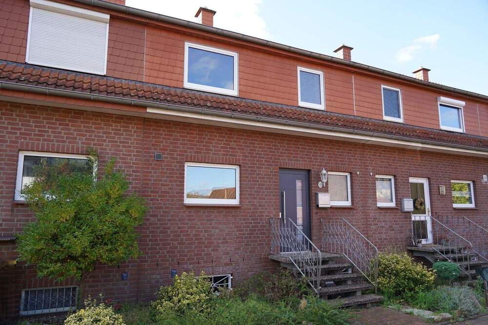 Thumbnail-* Reihenhaus mit Garage in Garbsen-Mitte * - attraktives RMH mit Vollkeller & Südterrasse