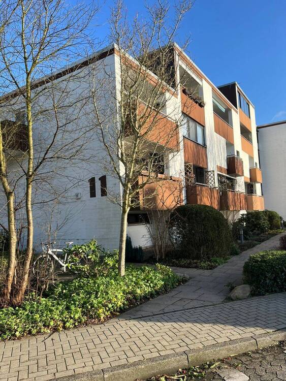 Thumbnail-Vermietete Eigentumswohnung (Split-Level-Bausweise) in Buxtehude mit Garage